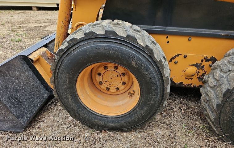 image for item LW9552 2002 Case 70XT  skid steer loader