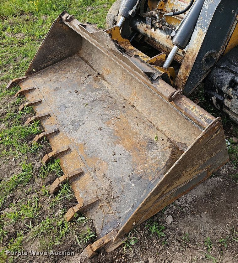 image for item LW9558 2011 John Deere 329D  tracked skid steer loader