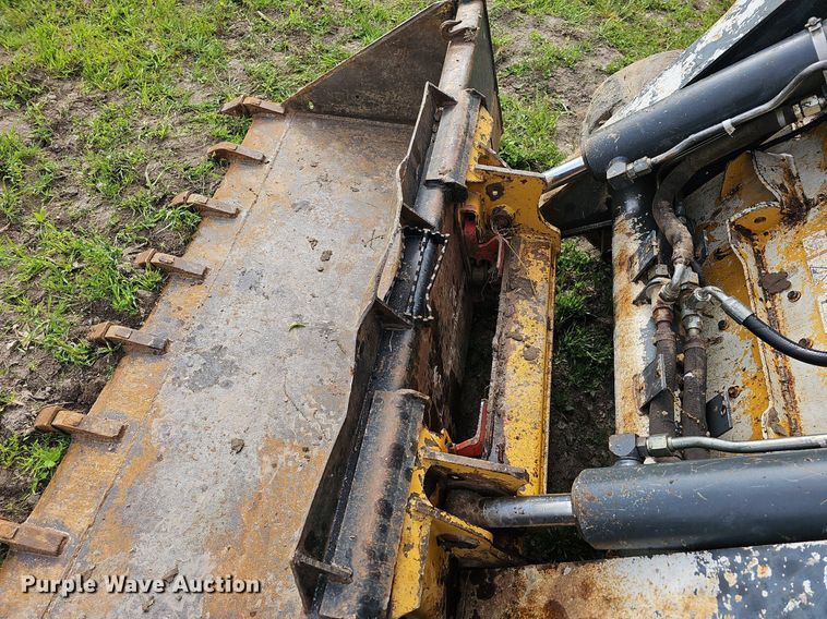 image for item LW9558 2011 John Deere 329D  tracked skid steer loader