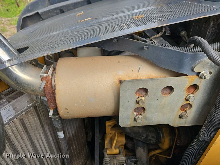 image for item LW9558 2011 John Deere 329D  tracked skid steer loader