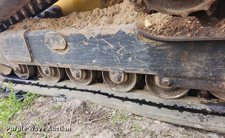 image for item LW9558 2011 John Deere 329D  tracked skid steer loader