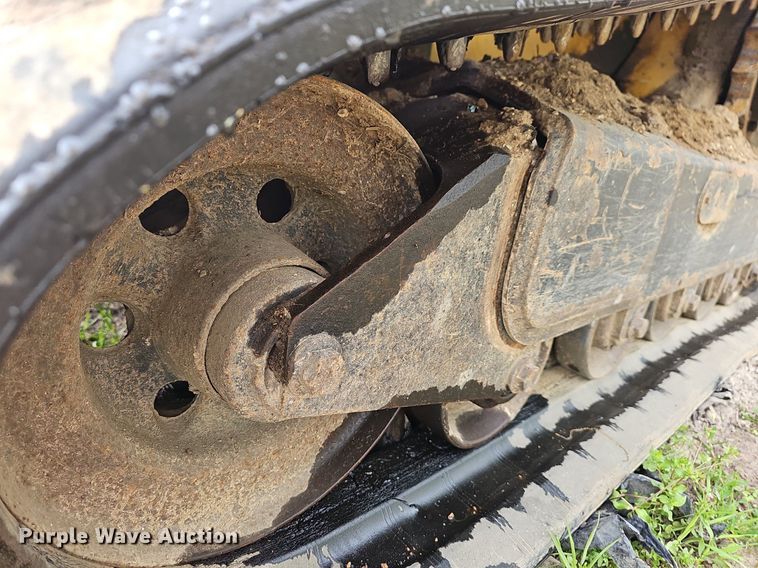 image for item LW9558 2011 John Deere 329D  tracked skid steer loader