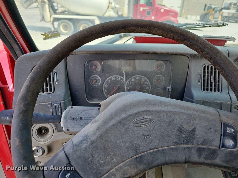 image for item LW9565 2005 Sterling L-Line  ready mix truck