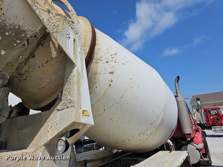 image for item LW9565 2005 Sterling L-Line  ready mix truck