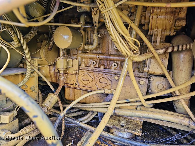 image for item LW9580 2001 Blaw-Knox PF-875  paver