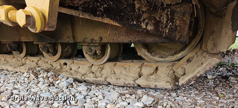 image for item LW9580 2001 Blaw-Knox PF-875  paver