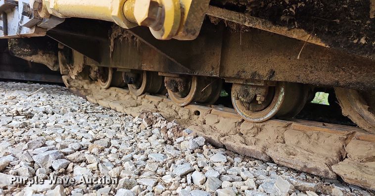 image for item LW9580 2001 Blaw-Knox PF-875  paver