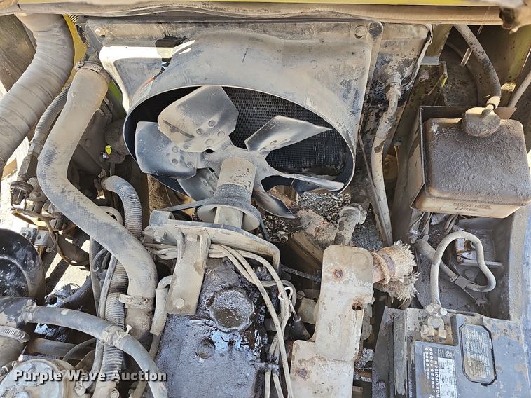 image for item LW9611 Clark CMP25  forklift