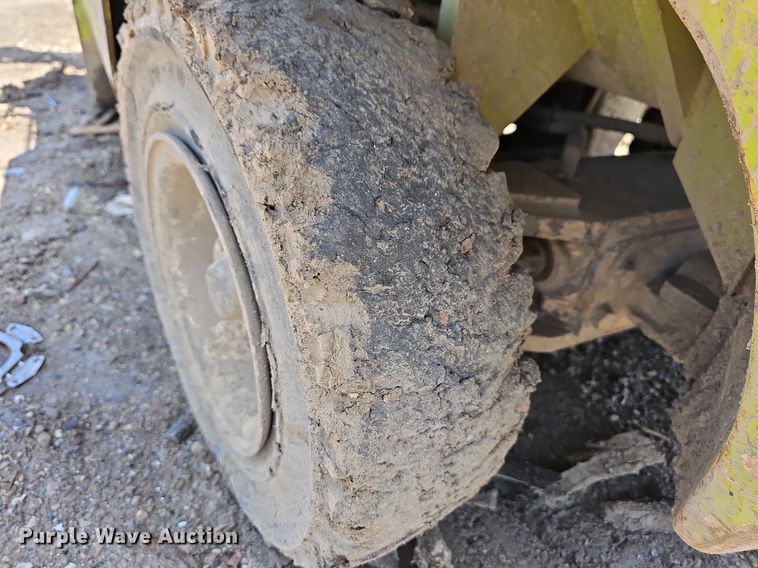 image for item LW9611 Clark CMP25  forklift