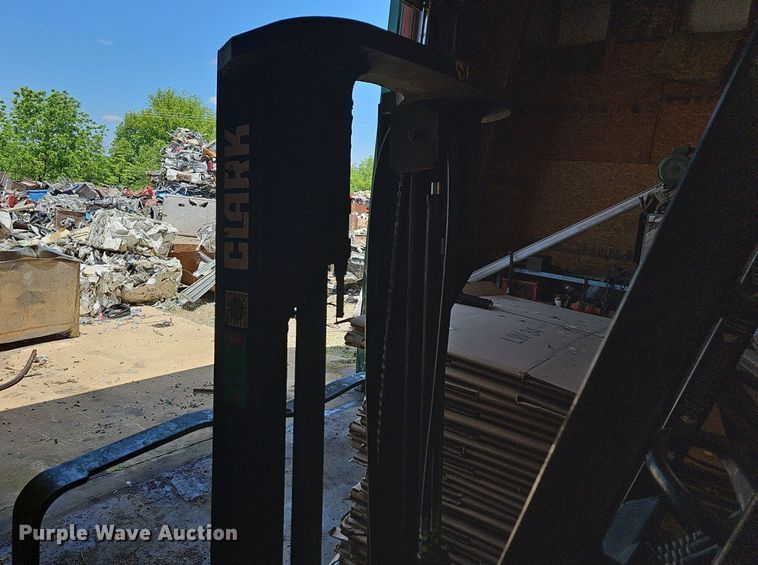 image for item LW9612 Clark GGP20  forklift