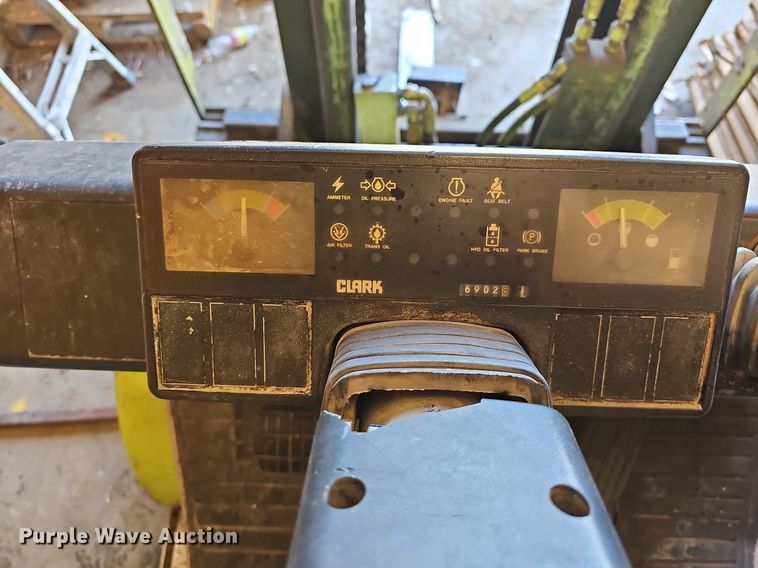 image for item LW9612 Clark GGP20  forklift