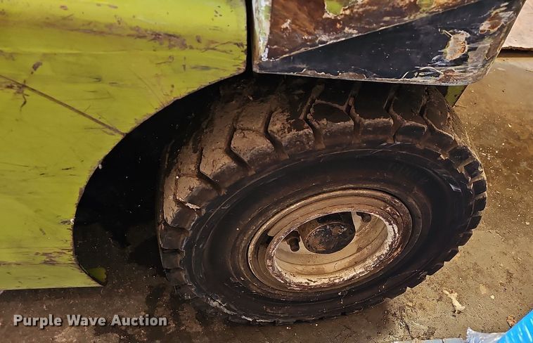 image for item LW9612 Clark GGP20  forklift