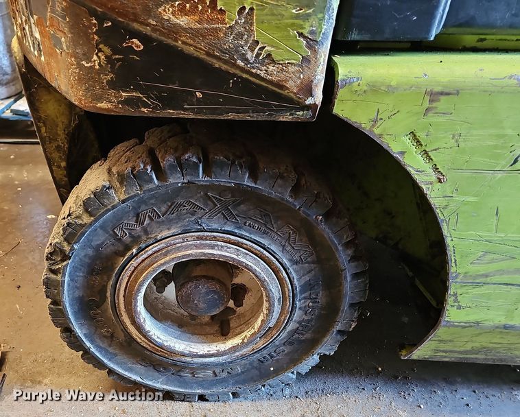 image for item LW9612 Clark GGP20  forklift