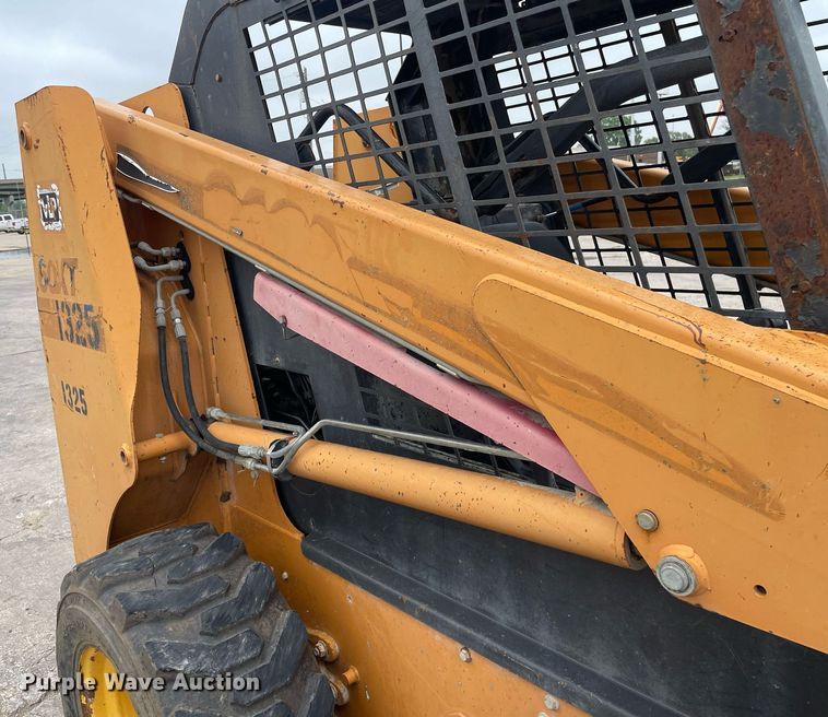 image for item LY9573 2003 Case 60XT  skid steer loader