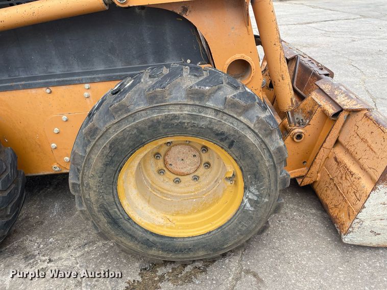 image for item LY9573 2003 Case 60XT  skid steer loader