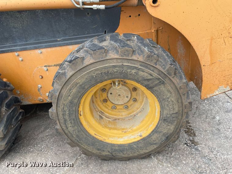 image for item LY9573 2003 Case 60XT  skid steer loader