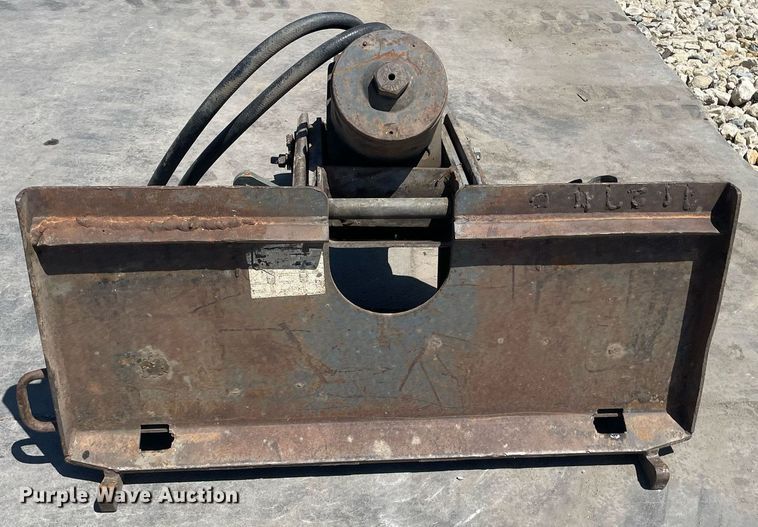 image for item LY9574 Skid steer breaker