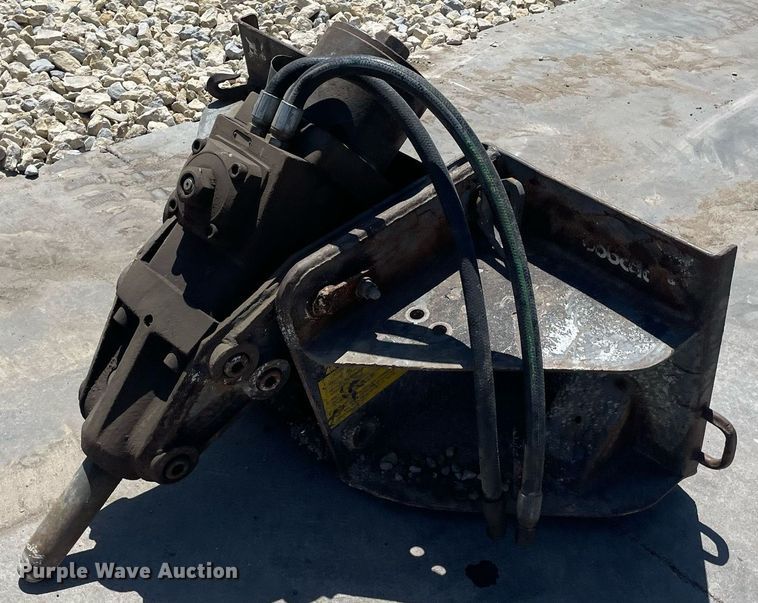 image for item LY9574 Skid steer breaker