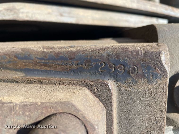 image for item LY9574 Skid steer breaker