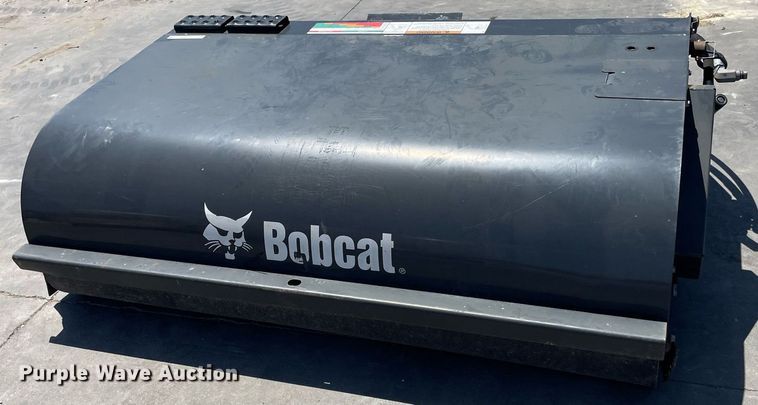 image for item LY9576 2018 Bobcat 72 Sweeper  skid steer sweeper