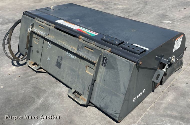image for item LY9576 2018 Bobcat 72 Sweeper  skid steer sweeper