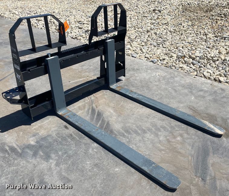 image for item LY9578 Bobcat Pallet Fork HD  skid steer forks