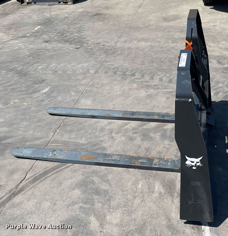 image for item LY9580 Bobcat Pallet Fork HD  skid steer forks