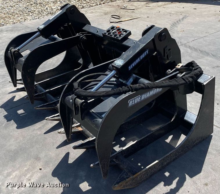 image for item LY9581 Blue Diamond 106450  72"W skid steer grapple bucket