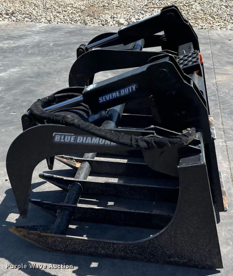image for item LY9581 Blue Diamond 106450  72"W skid steer grapple bucket