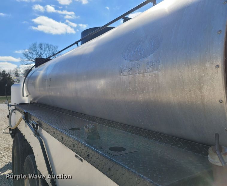 image for item MB9864 1989 Chevrolet Kodiak C70  oil distributor truck