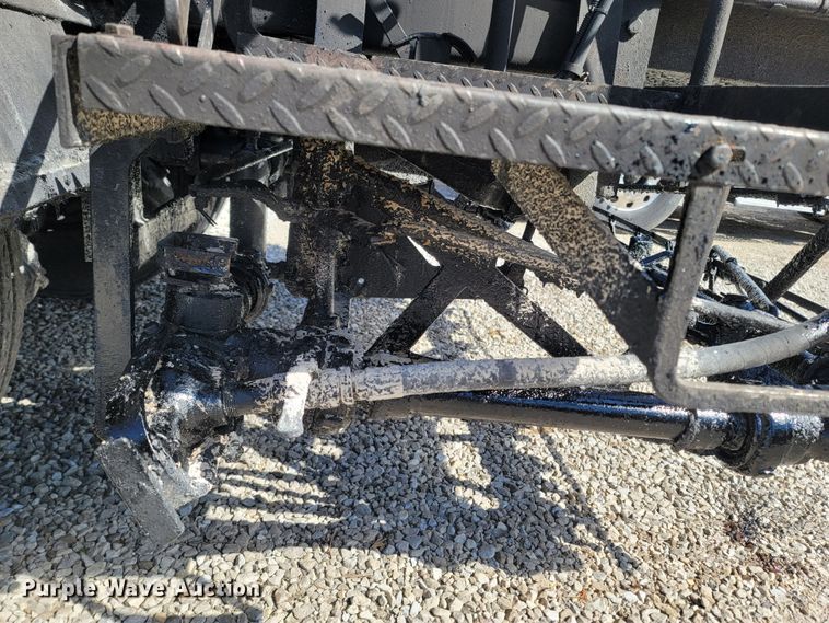 image for item MB9864 1989 Chevrolet Kodiak C70  oil distributor truck