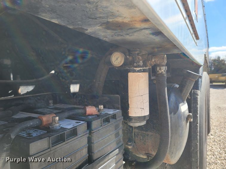 image for item MB9864 1989 Chevrolet Kodiak C70  oil distributor truck