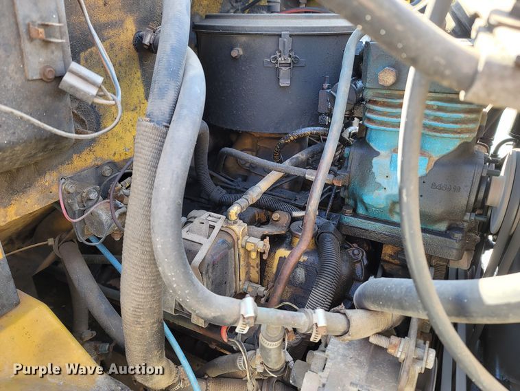 image for item MB9864 1989 Chevrolet Kodiak C70  oil distributor truck