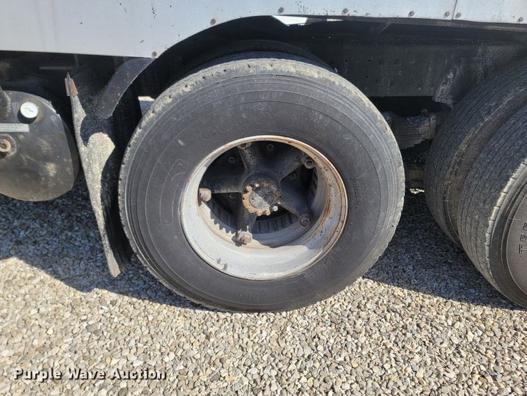 image for item MB9864 1989 Chevrolet Kodiak C70  oil distributor truck