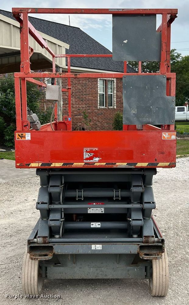 image for item MF9960 Skyjack SJ 4632  scissor lift