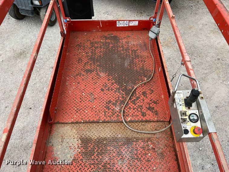 image for item MF9960 Skyjack SJ 4632  scissor lift