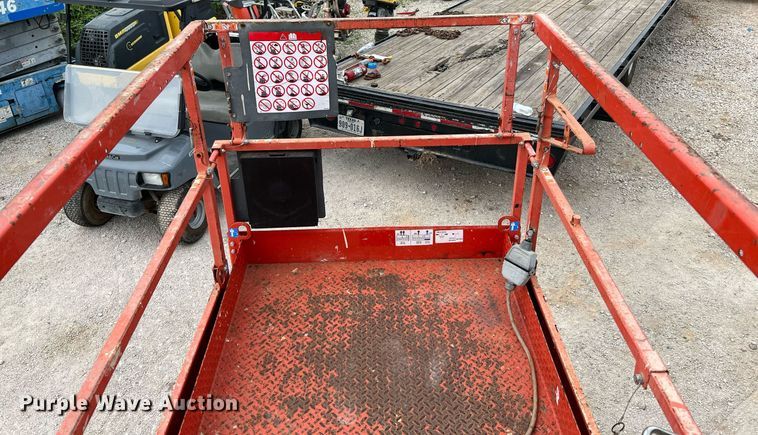 image for item MF9960 Skyjack SJ 4632  scissor lift
