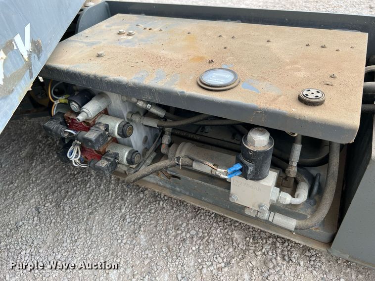 image for item MF9960 Skyjack SJ 4632  scissor lift