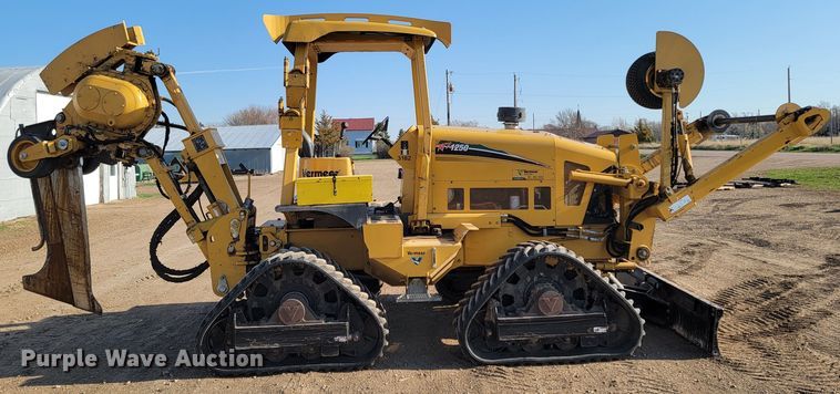 image for item ML9313 2015 Vermeer RTX1250  cable plow