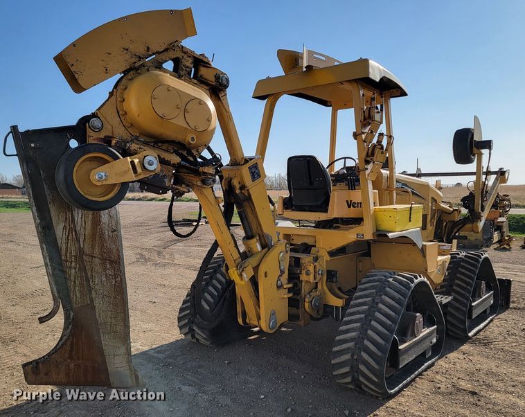 image for item ML9313 2015 Vermeer RTX1250  cable plow