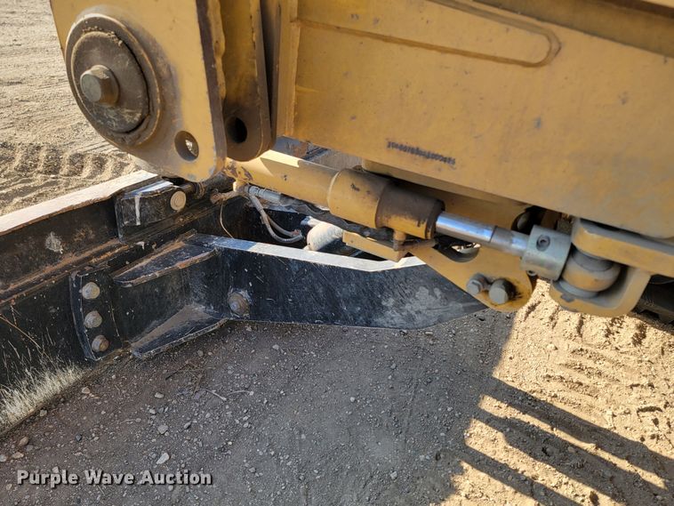 image for item ML9313 2015 Vermeer RTX1250  cable plow