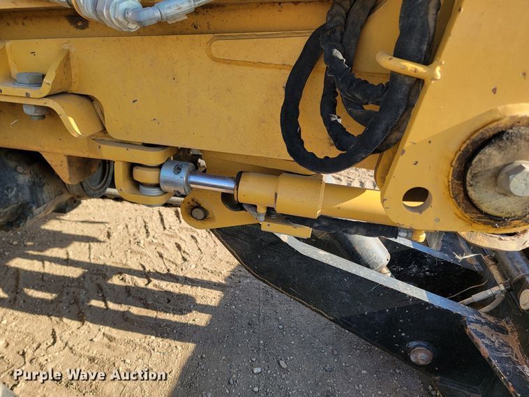 image for item ML9313 2015 Vermeer RTX1250  cable plow