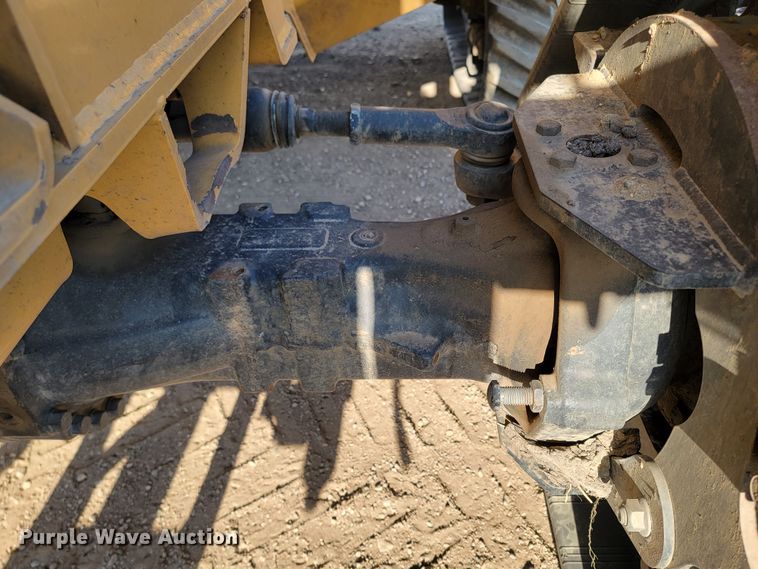 image for item ML9313 2015 Vermeer RTX1250  cable plow