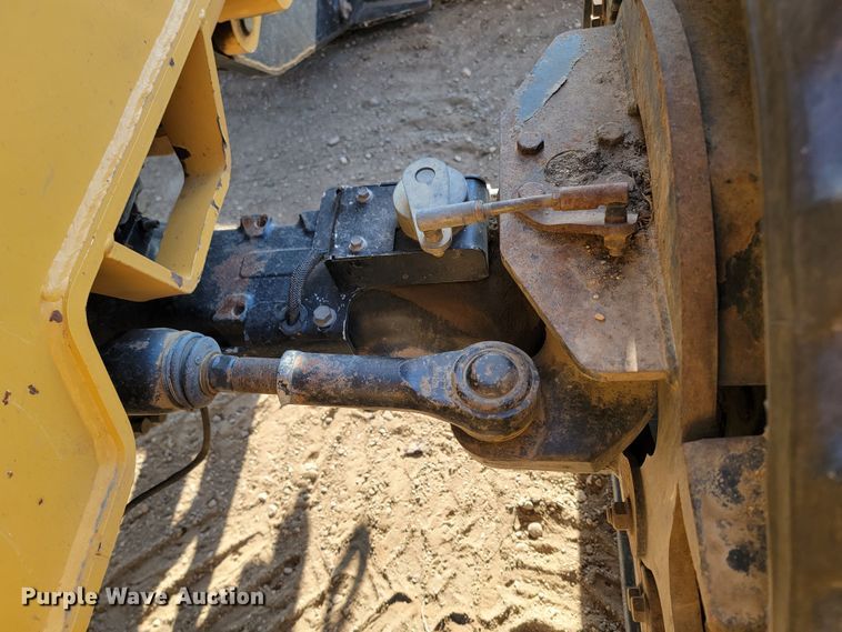 image for item ML9313 2015 Vermeer RTX1250  cable plow