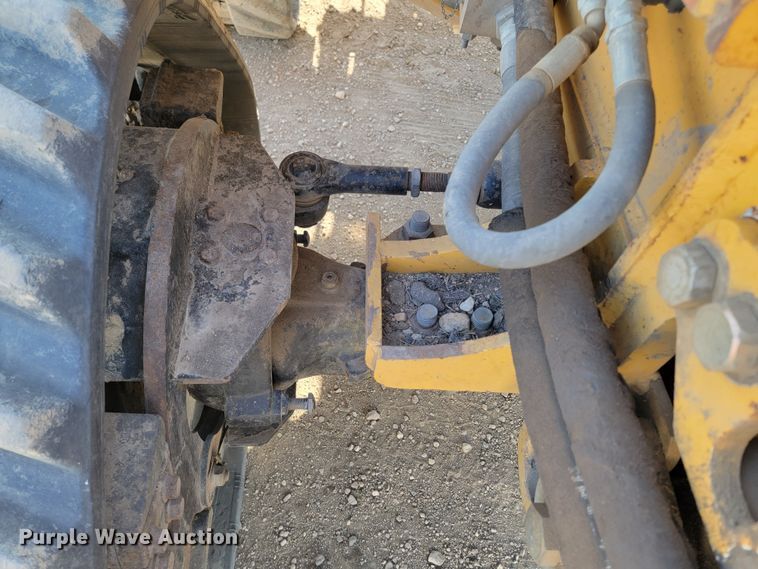 image for item ML9313 2015 Vermeer RTX1250  cable plow