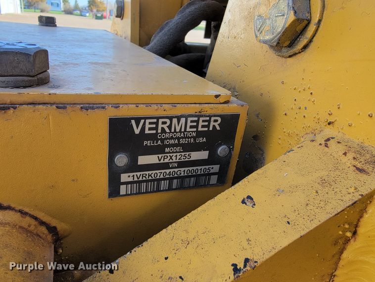 image for item ML9313 2015 Vermeer RTX1250  cable plow