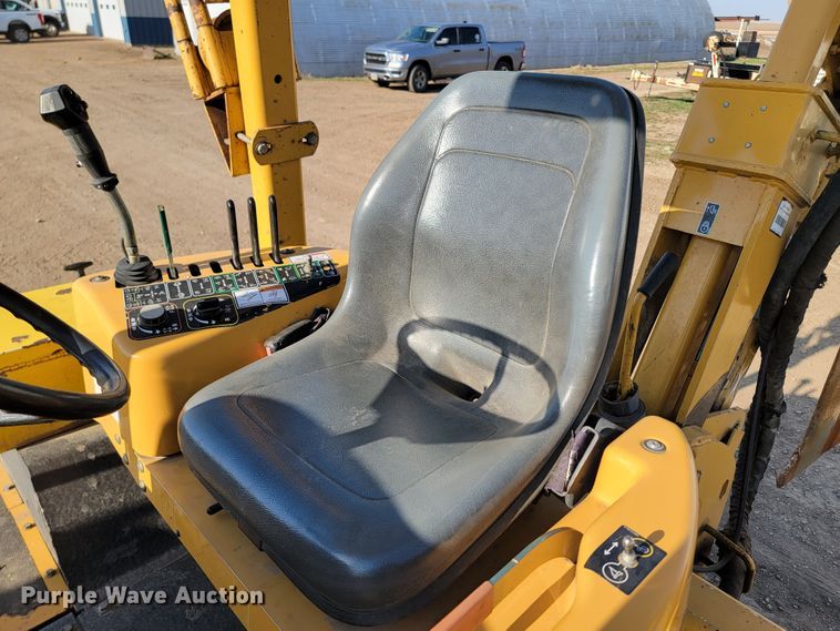 image for item ML9313 2015 Vermeer RTX1250  cable plow