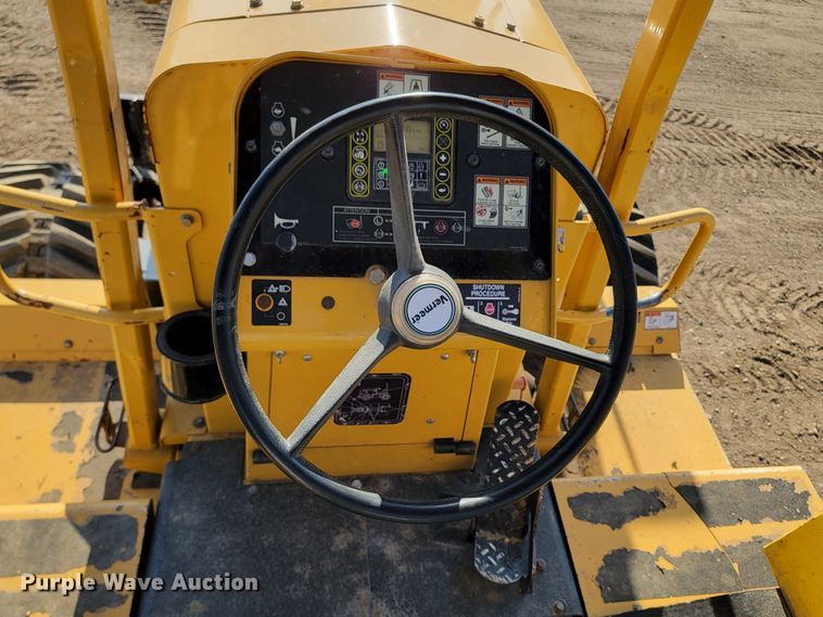 image for item ML9313 2015 Vermeer RTX1250  cable plow