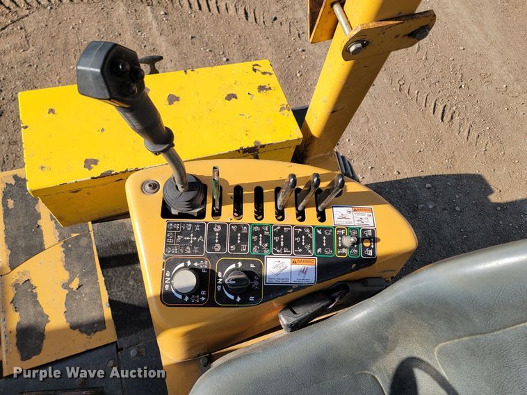 image for item ML9313 2015 Vermeer RTX1250  cable plow