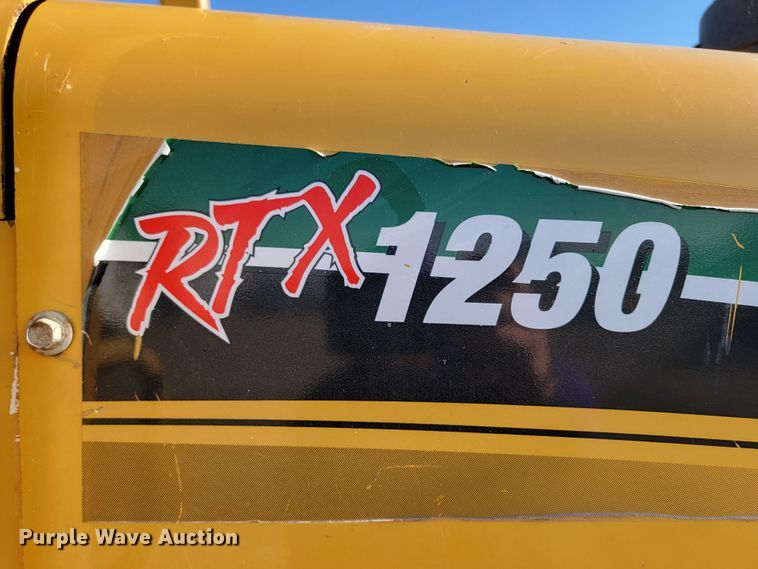 image for item ML9313 2015 Vermeer RTX1250  cable plow